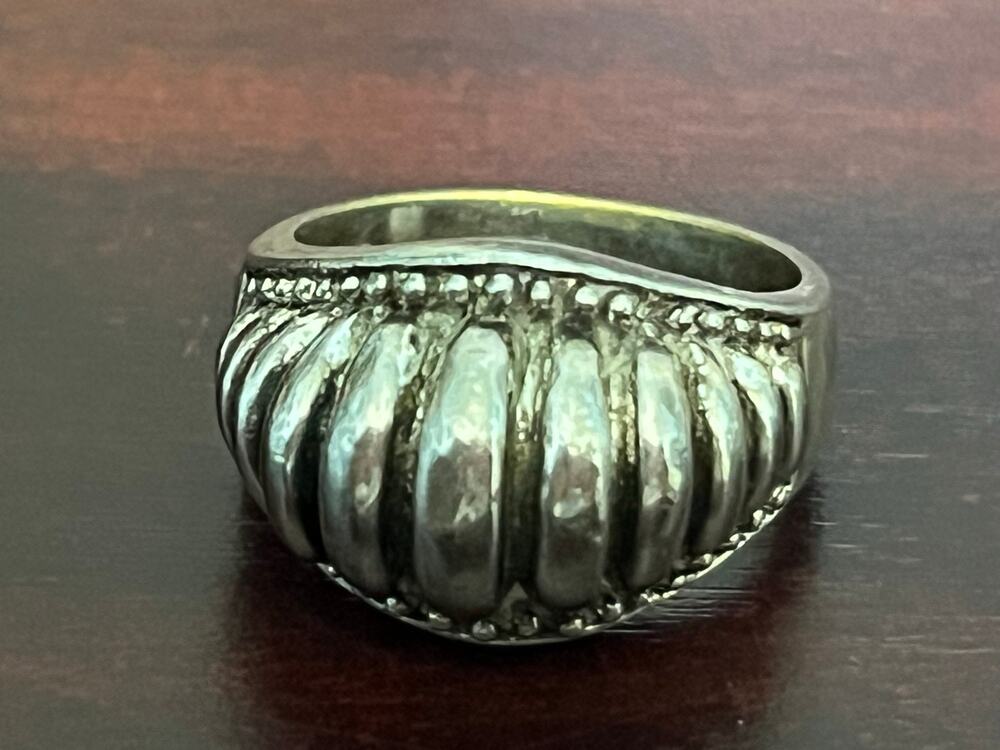 VTG Sterling Silver Ring Size 8 Ribbed Dome Signed Best Southwestern Tribal 11gm